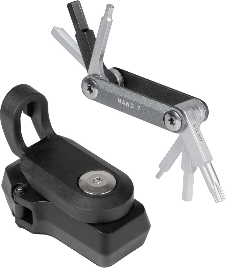 Topeak Ninja+ ToolBox N7 mit Nano 7 Multifunktionsschlüssel und Ninja Master+ Cage/Frame Mount Befestigungen